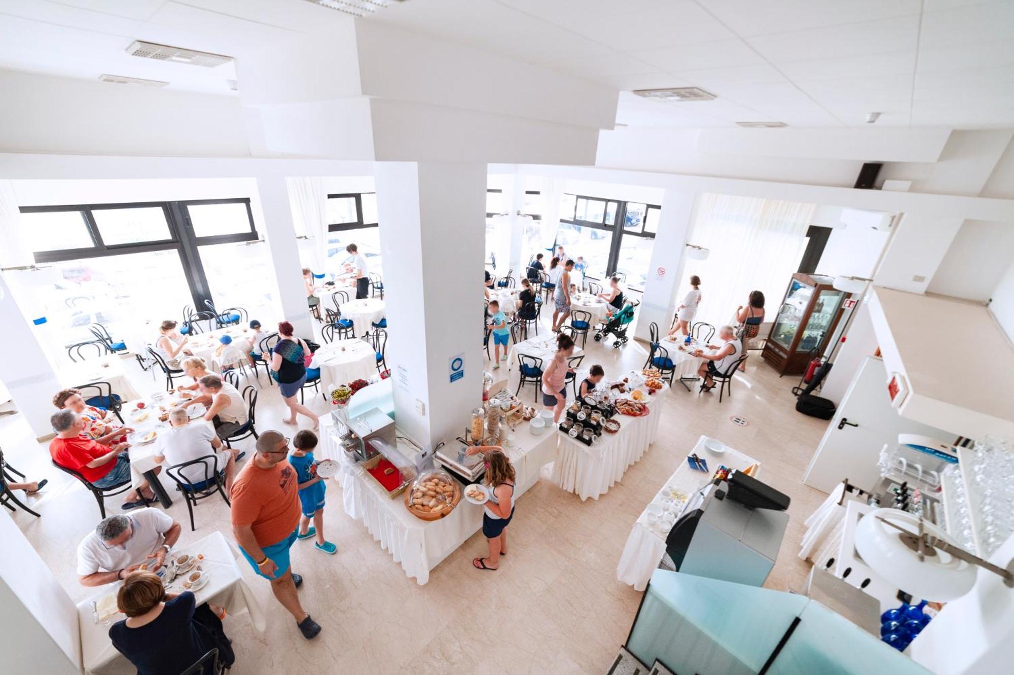 Grand Meeting Hotel Rimini Buitenkant foto