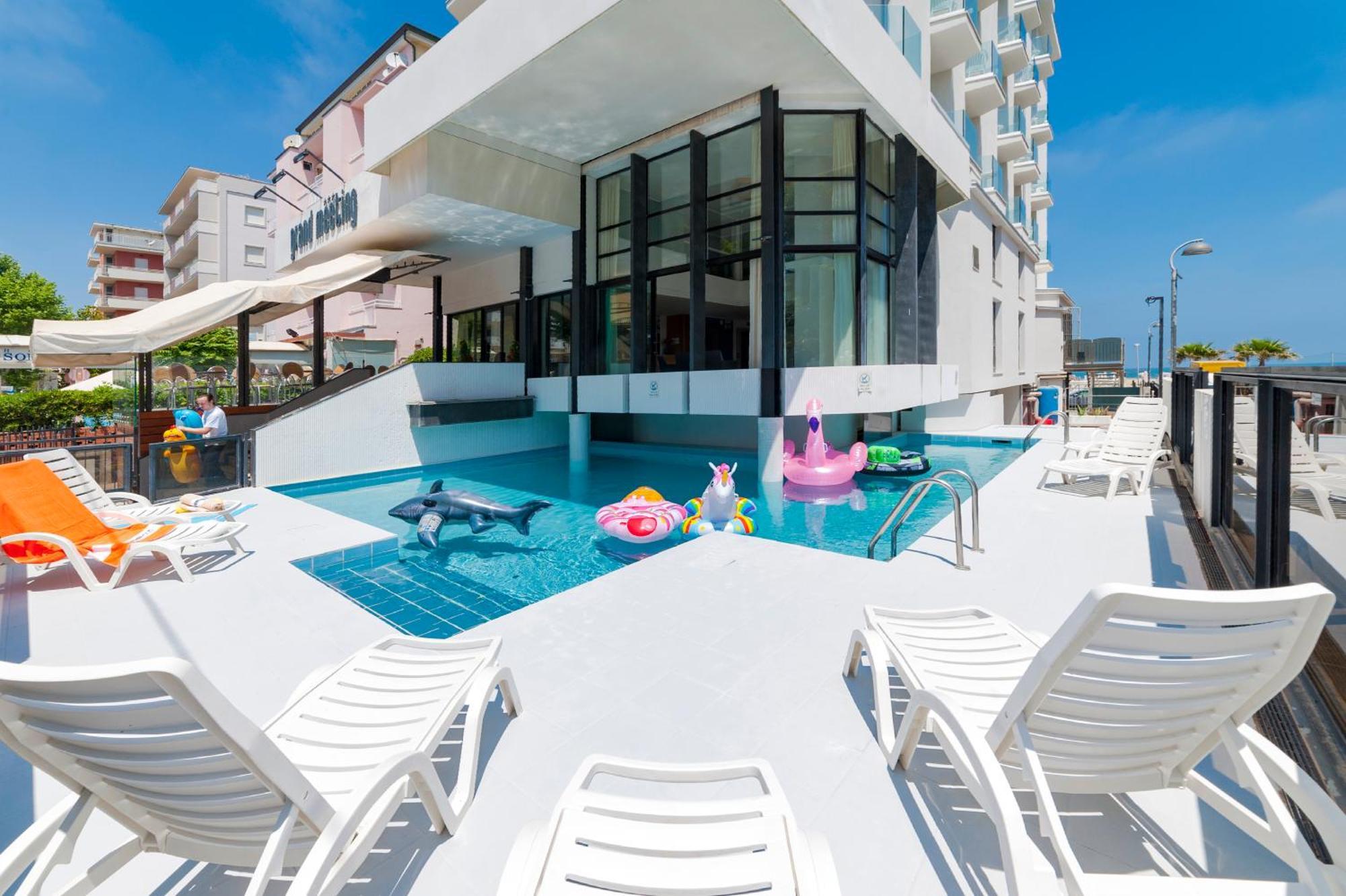 Grand Meeting Hotel Rimini Buitenkant foto